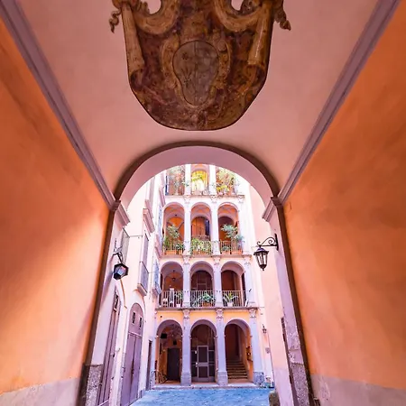 Palazzo Loffredo By Napoliapartments *