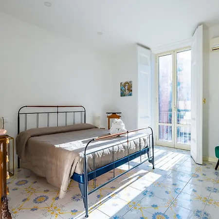 Апартаменты Palazzo Loffredo By Napoliapartments Неаполь