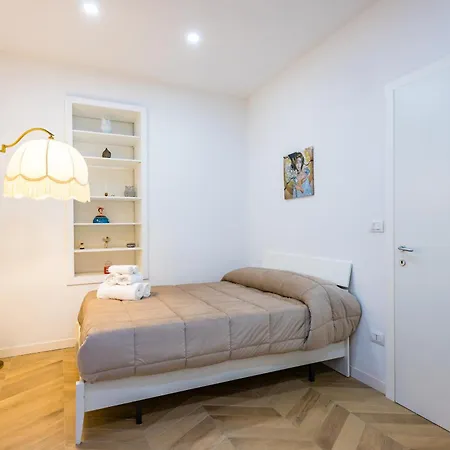 Palazzo Loffredo By Napoliapartments Апартаменты *