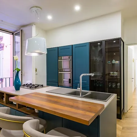 Palazzo Loffredo By Napoliapartments Неаполь