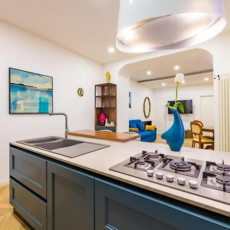 Апартаменты Palazzo Loffredo By Napoliapartments *